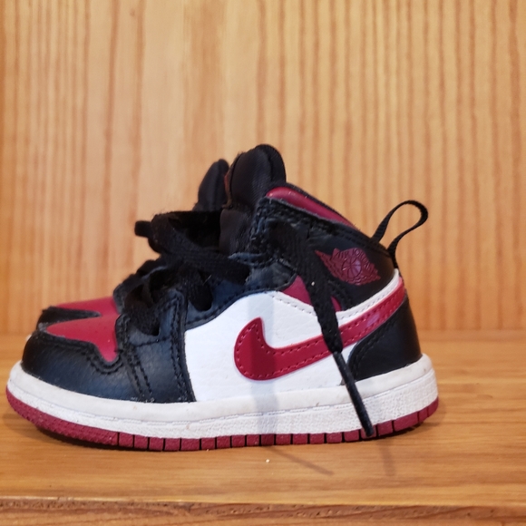 infant jordan 1 bred